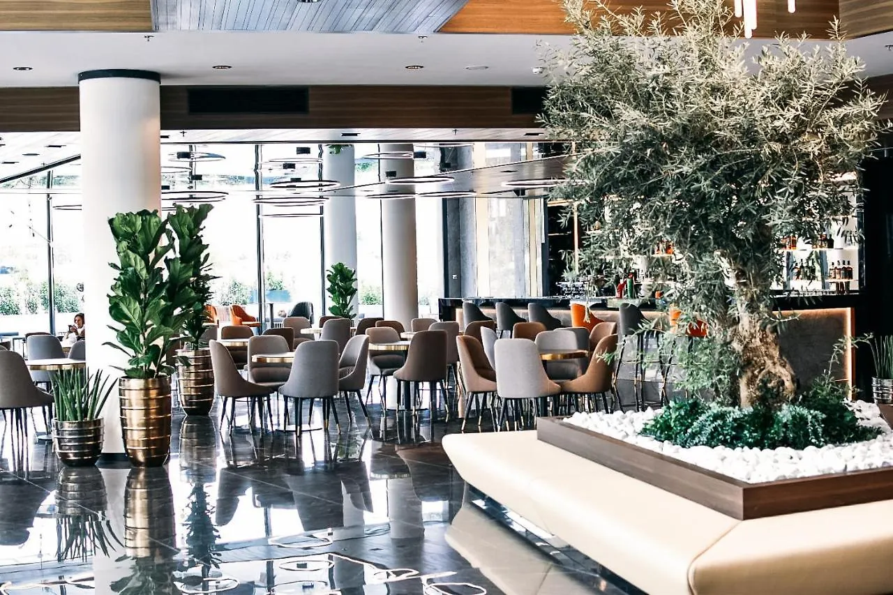 Grand Plaza Hotel & Congress Center ليوبليانا