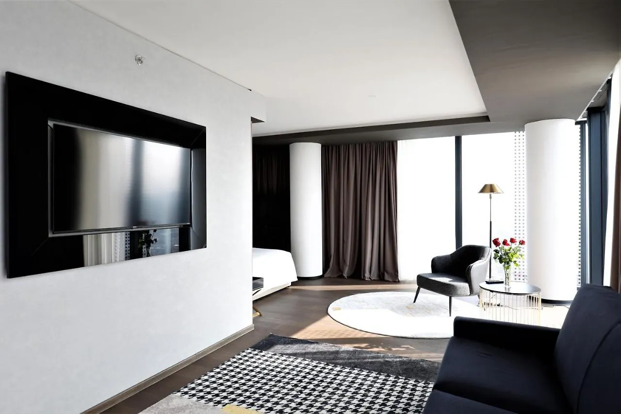 Grand Plaza Hotel & Congress Center ليوبليانا 5*,  سلوفينيا