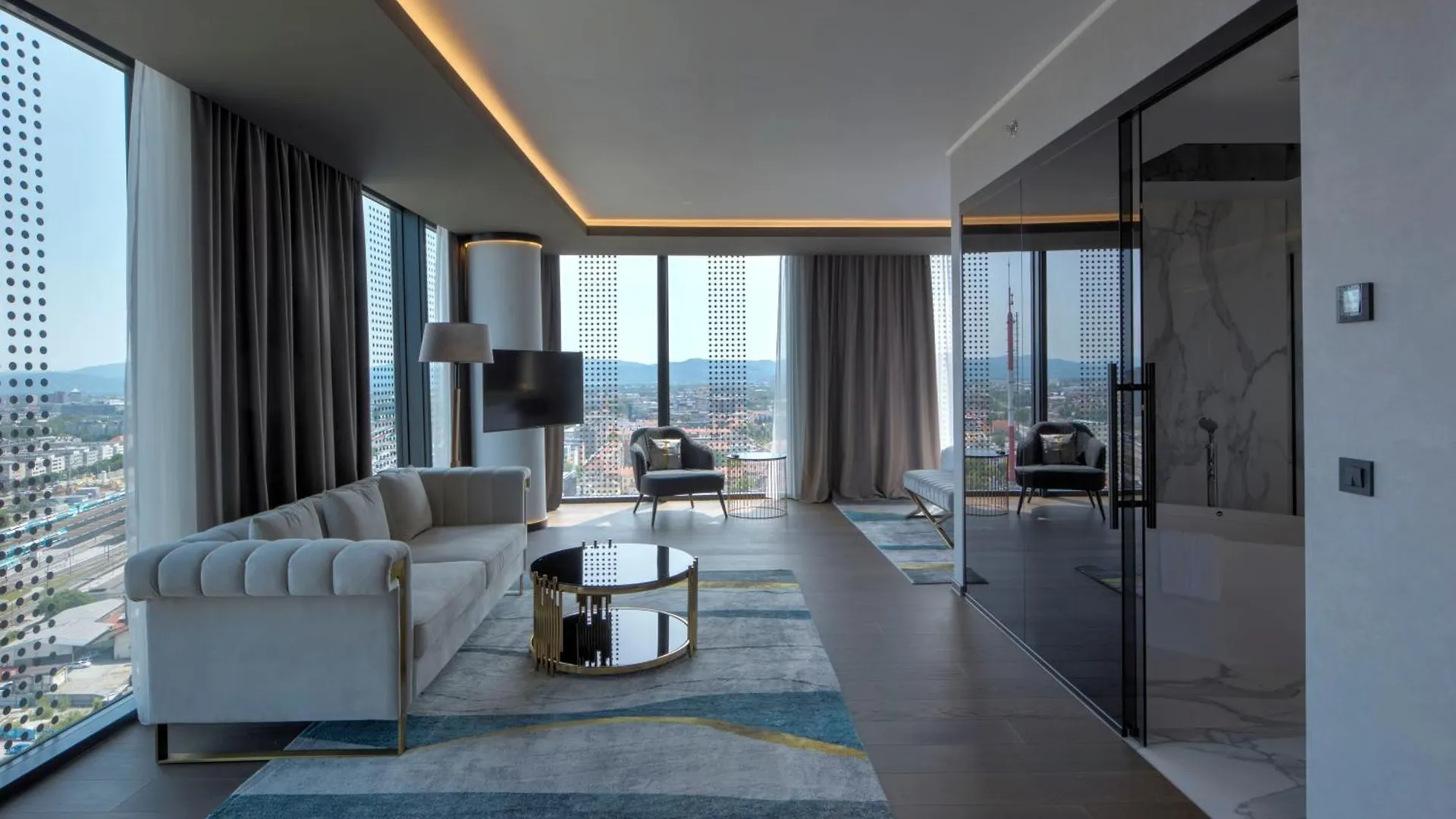 Grand Plaza Hotel & Congress Center 류블랴나